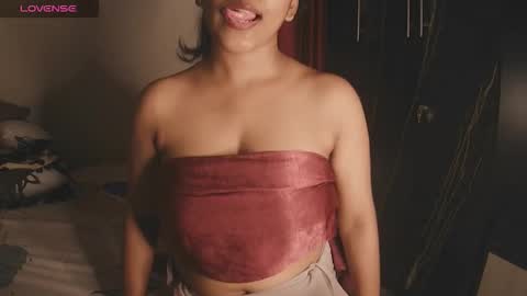 ROSE online show from October 2025 07:22:02 PM