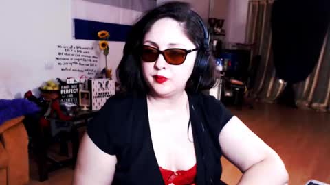 Empress online show from December 2024 09:35:01 PM