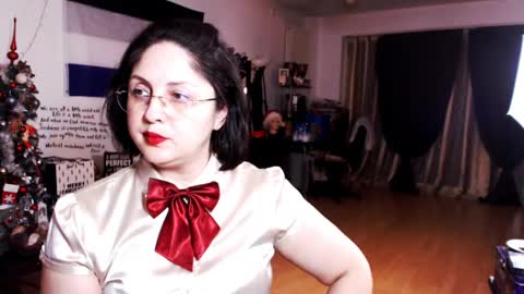Empress online show from December 2024 04:15:02 PM