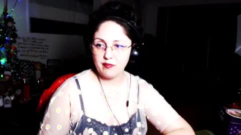 Empress online show from January 2025 06:21:01 PM