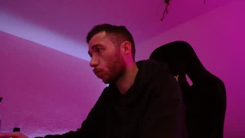 Flummi online show from October 2025 11:20:02 PM