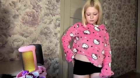 Lola online show from April 2026 01:41:01 PM