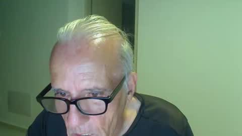 Snapshot of incendiado chatting on November 2025 11:15:01 PM incendiado online show from November 2025 11:15:01 PM