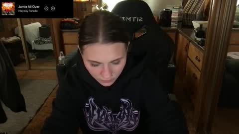 Snapshot of incognitoqueen chatting on October 2025 06:47:01 AM Carter online show from October 2025 06:47:01 AM