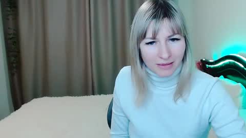incredible_ariela online show from December 2024 02:05:02 PM