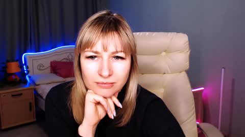 incredible_ariela online show from December 2024 03:17:01 PM