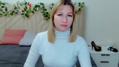 Snapshot of incredible_ariela chatting on April 2026 07:02:02 AM incredible_ariela online show from April 2026 07:02:02 AM