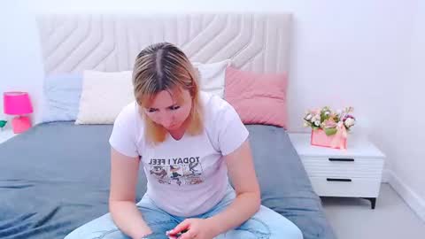 Snapshot of incredible_ariela chatting on August 2026 02:22:02 PM incredible_ariela online show from August 2026 02:22:02 PM