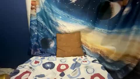 Snapshot of incredulous1708 chatting on October 2025 02:36:02 AM incredulous1708 online show from October 2025 02:36:02 AM