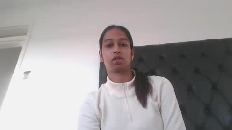 indanbella19 online show from May 2026 05:35:01 AM