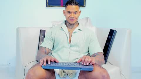 Jacobo online show from October 2025 04:46:02 AM