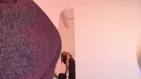 Snapshot of indi_catalina chatting on November 2025 12:51:01 PM Indi Catalina online show from November 2025 12:51:01 PM