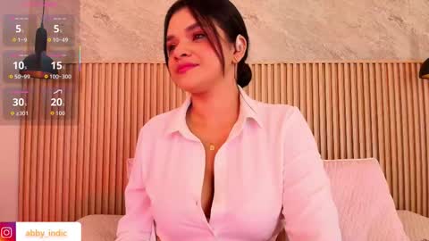 Snapshot of indi_catalina chatting on November 2025 01:00:01 PM Indi Catalina online show from November 2025 01:00:01 PM