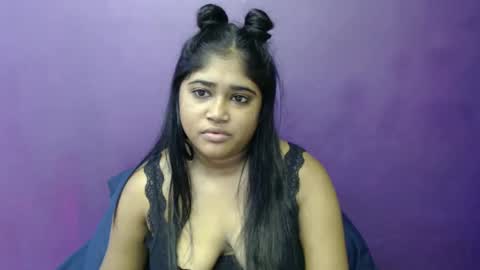 Melz online show from February 2025 12:08:02 PM