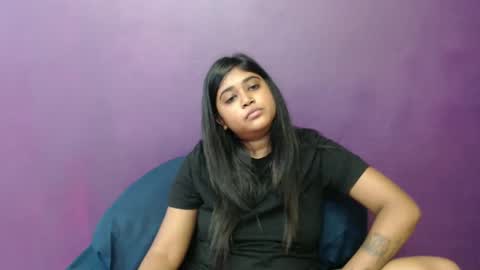 Melz online show from February 2025 09:25:02 AM
