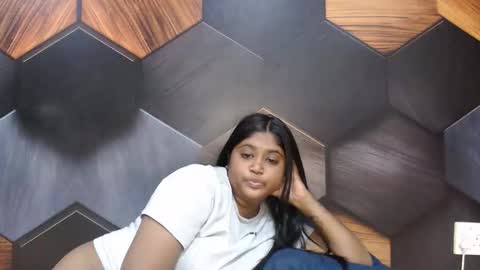 Snapshot of indian_rimmelx chatting on April 2026 05:30:01 PM Melz online show from April 2026 05:30:01 PM