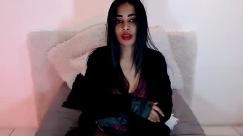 Jazmin online show from July 2026 03:47:01 PM
