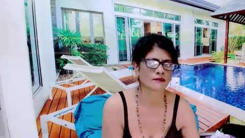 Femiez online show from January 2025 12:50:01 PM