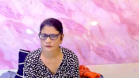 Snapshot of indianallure chatting on October 2025 05:30:02 AM Femiez online show from October 2025 05:30:02 AM