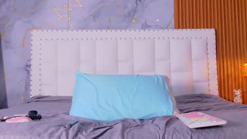 LITTLE AINHOA  online show from September 2025 07:40:02 PM