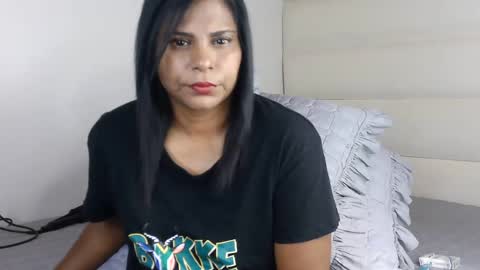 Snapshot of indiandreams_ chatting on November 2025 09:37:01 AM Palavi online show from November 2025 09:37:01 AM