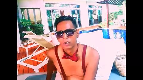 Theo online show from April 2026 07:05:01 PM