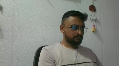 Indian lover online show from October 2025 04:35:02 AM