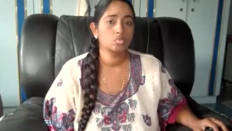 Indianpalgal69 online show from December 2024 11:54:01 AM