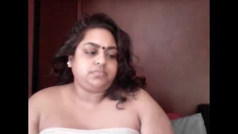 indianpooja1027 online show from April 2026 07:14:01 AM