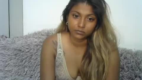 indianqtpie6 online show from November 2025 06:30:01 PM