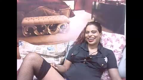 indiansexyass4u2luv online show from January 2025 12:41:01 AM