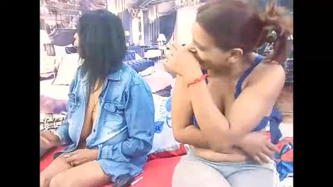 indiansexyass4u2luv online show from February 2026 07:51:01 AM