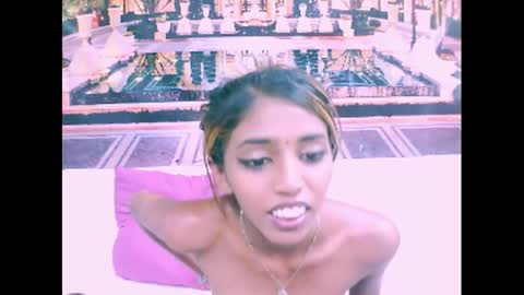 indiansexyslender4u2luv online show from January 2025 12:15:02 PM