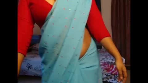 tina online show from October 2025 07:53:01 AM