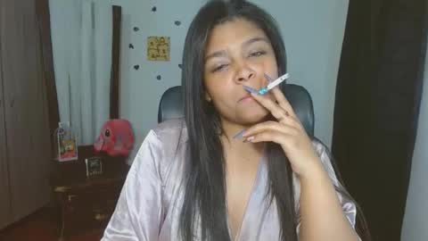 Aleja vallejo online show from September 2025 03:22:01 AM