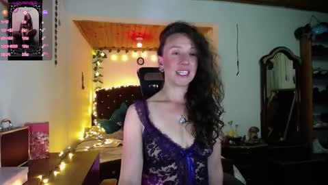 Indigo Wild  online show from November 2025 04:24:02 AM