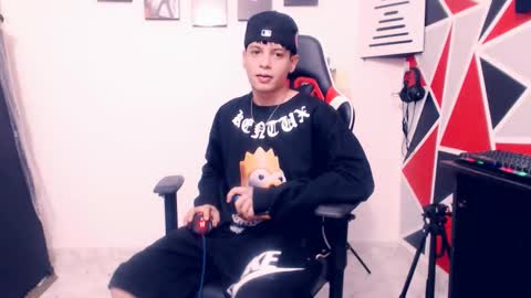 matias online show from November 2025 10:03:02 PM