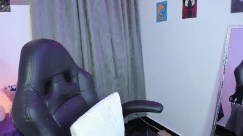 Diana online show from June 2026 04:58:02 AM