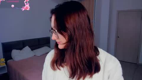 Snapshot of inellcanty chatting on September 2025 04:01:02 AM Kira online show from September 2025 04:01:02 AM