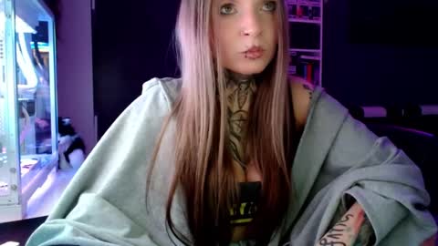 Snapshot of inesdesire chatting on February 2025 11:22:01 AM InesDesire online show from February 2025 11:22:01 AM