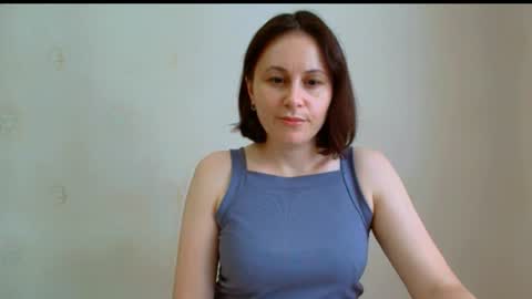 Snapshot of inessa_beauty chatting on June 2026 11:25:01 AM Inessa online show from June 2026 11:25:01 AM