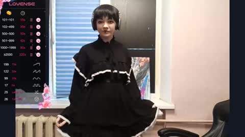 Keily online show from October 2025 01:23:04 PM