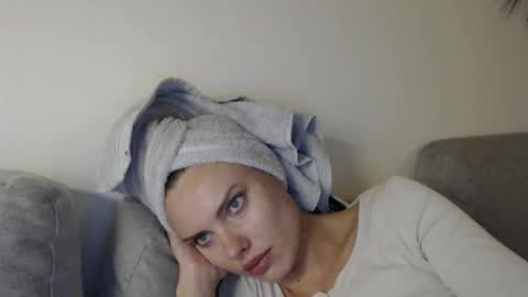 Sweet girl online show from December 2024 10:19:01 PM