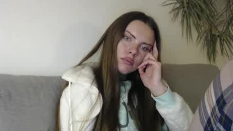 Sweet girl online show from December 2024 07:48:02 PM