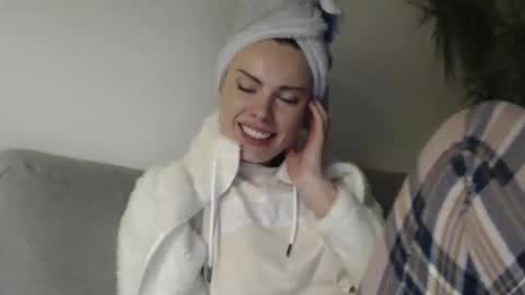 Sweet girl online show from February 2025 10:00:01 PM