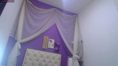 Ingrid petite online show from December 2024 12:45:02 PM