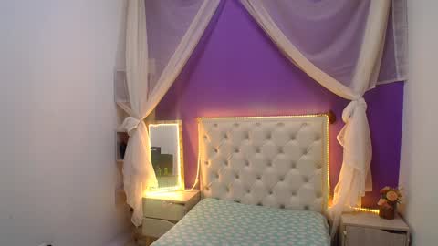 Ingrid petite online show from December 2024 10:54:02 PM