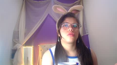 Ingrid petite online show from December 2024 11:30:01 PM