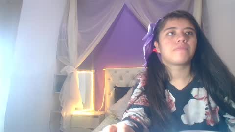Ingrid petite online show from December 2024 05:40:01 PM