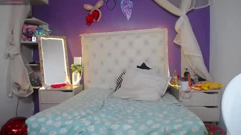 Ingrid petite online show from March 2025 02:15:01 AM